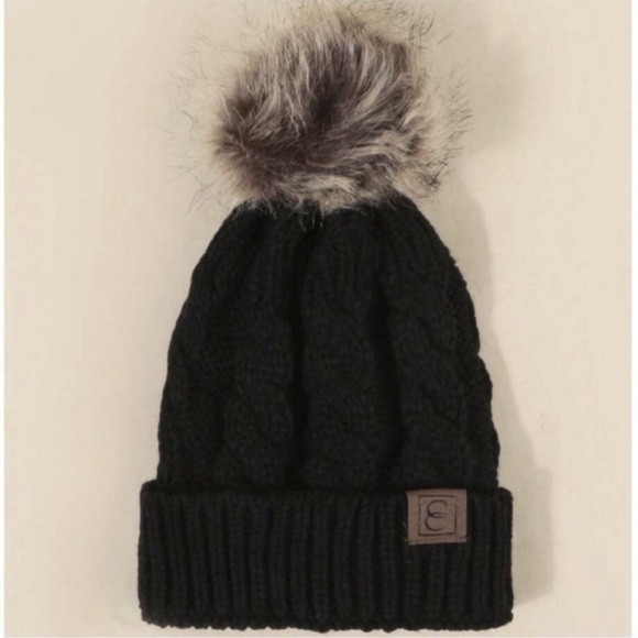 🎃6/$15 - New! Women’s Winter Black Fleece Beanie Hat - Picture 1 of 1